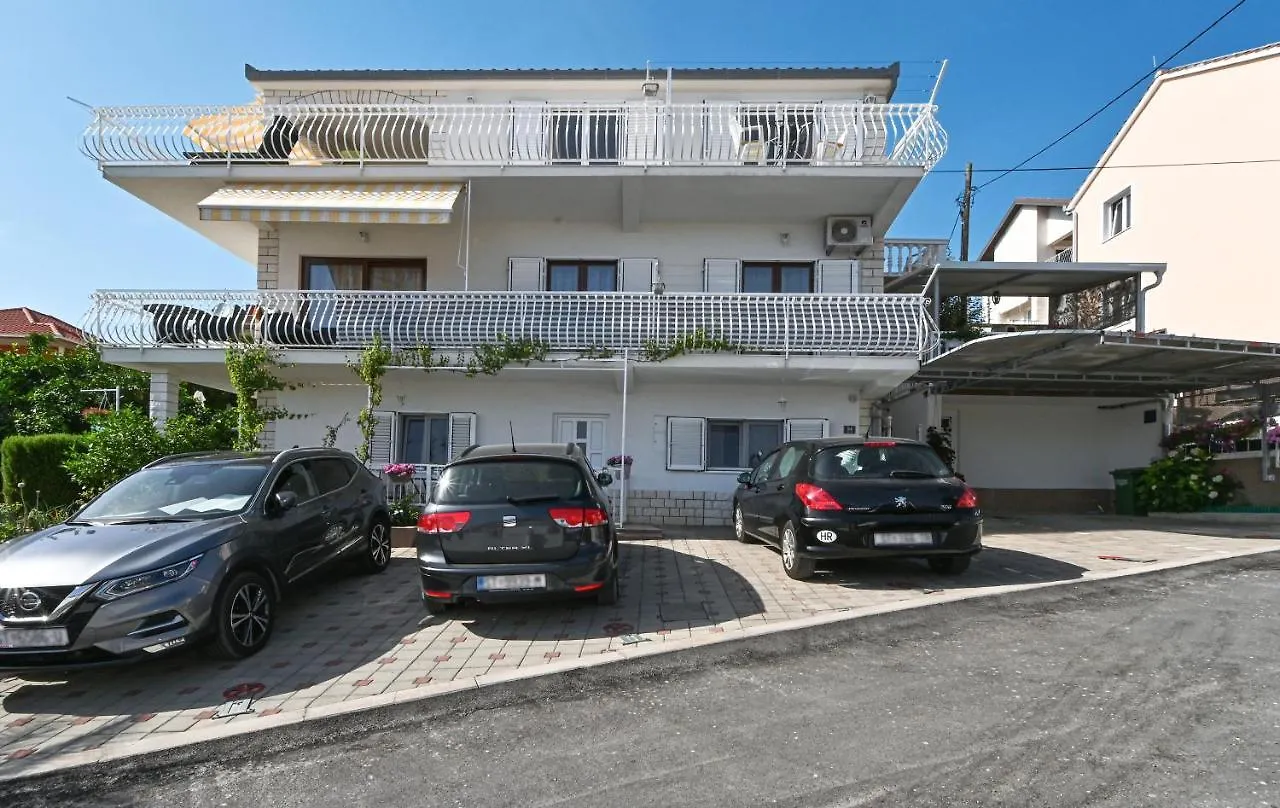 Apartments Ljube Trogir