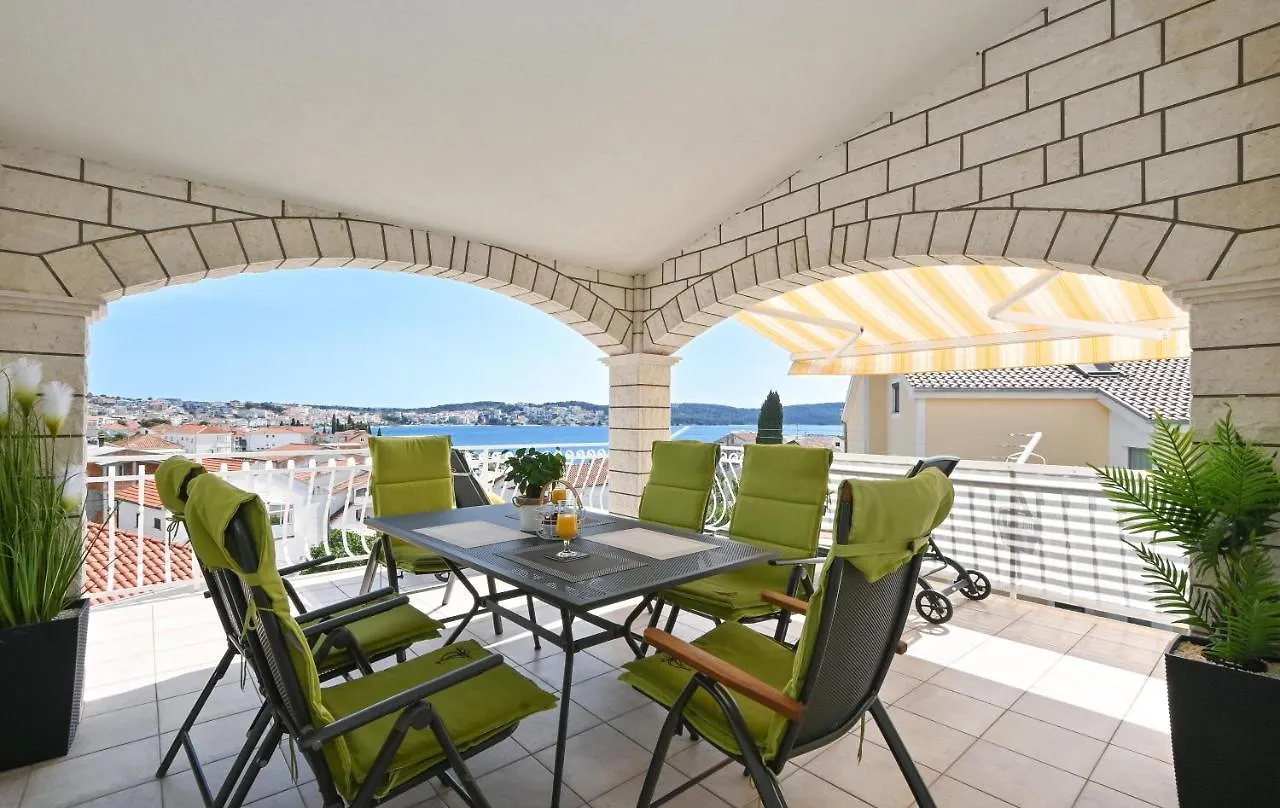 Apartments Ljube Trogir Kroatien