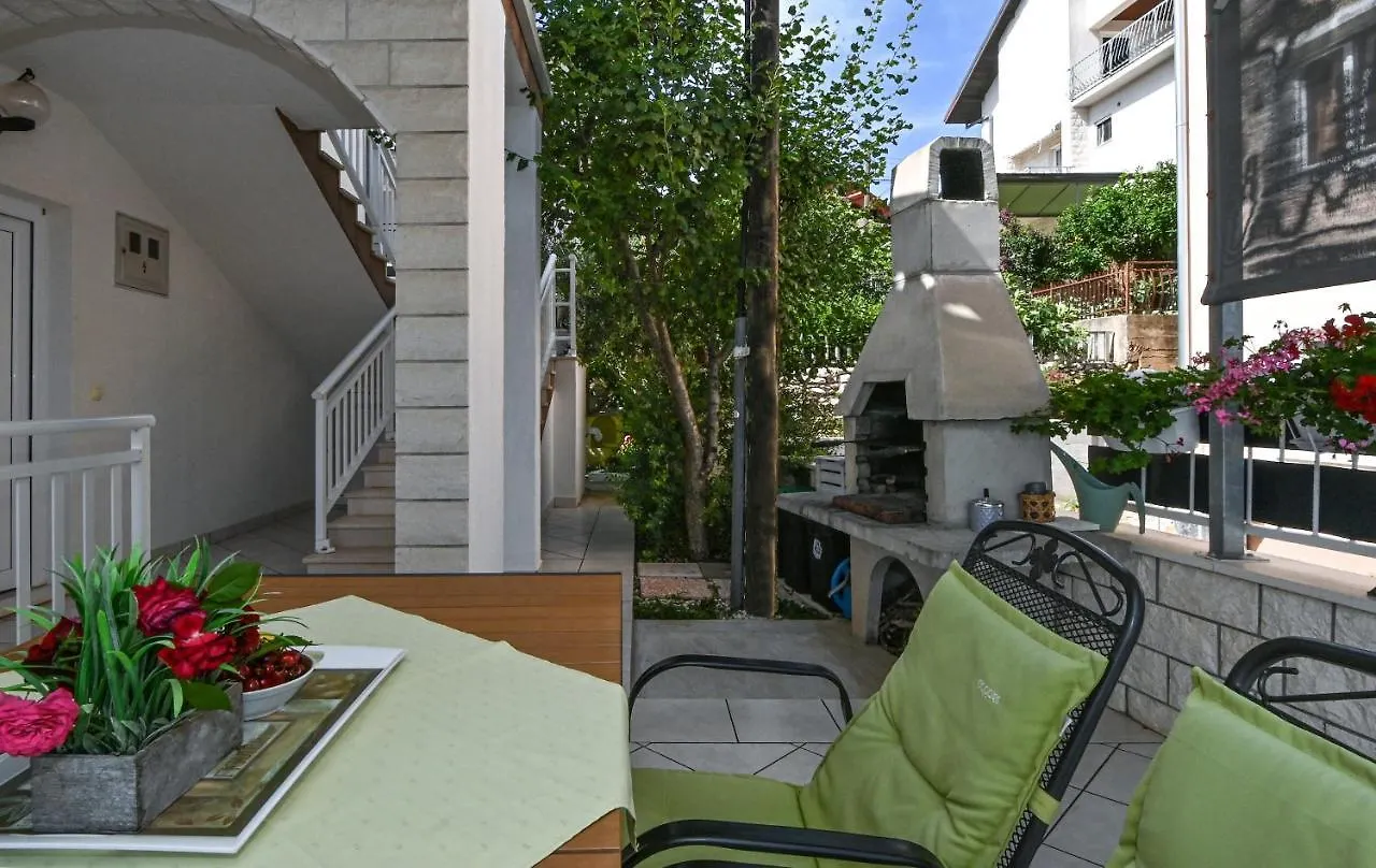 Apartments Ljube Trogir 0*,  Croatia