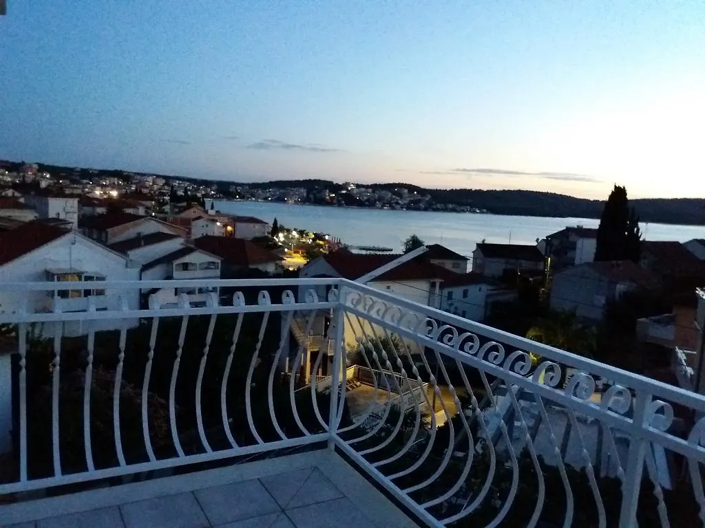 Apartments Ljube Trogir